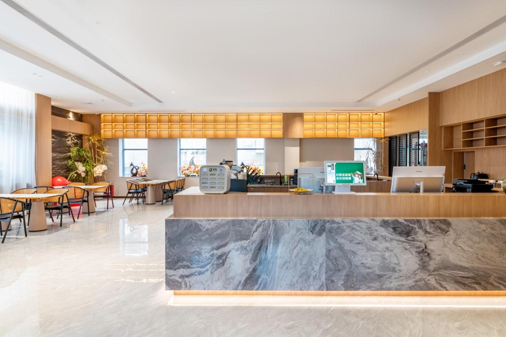 Luyue Hotel Movie Hotel Huaqiangbei Convention And Exhibition Center Branch Shénzhen Exterior foto